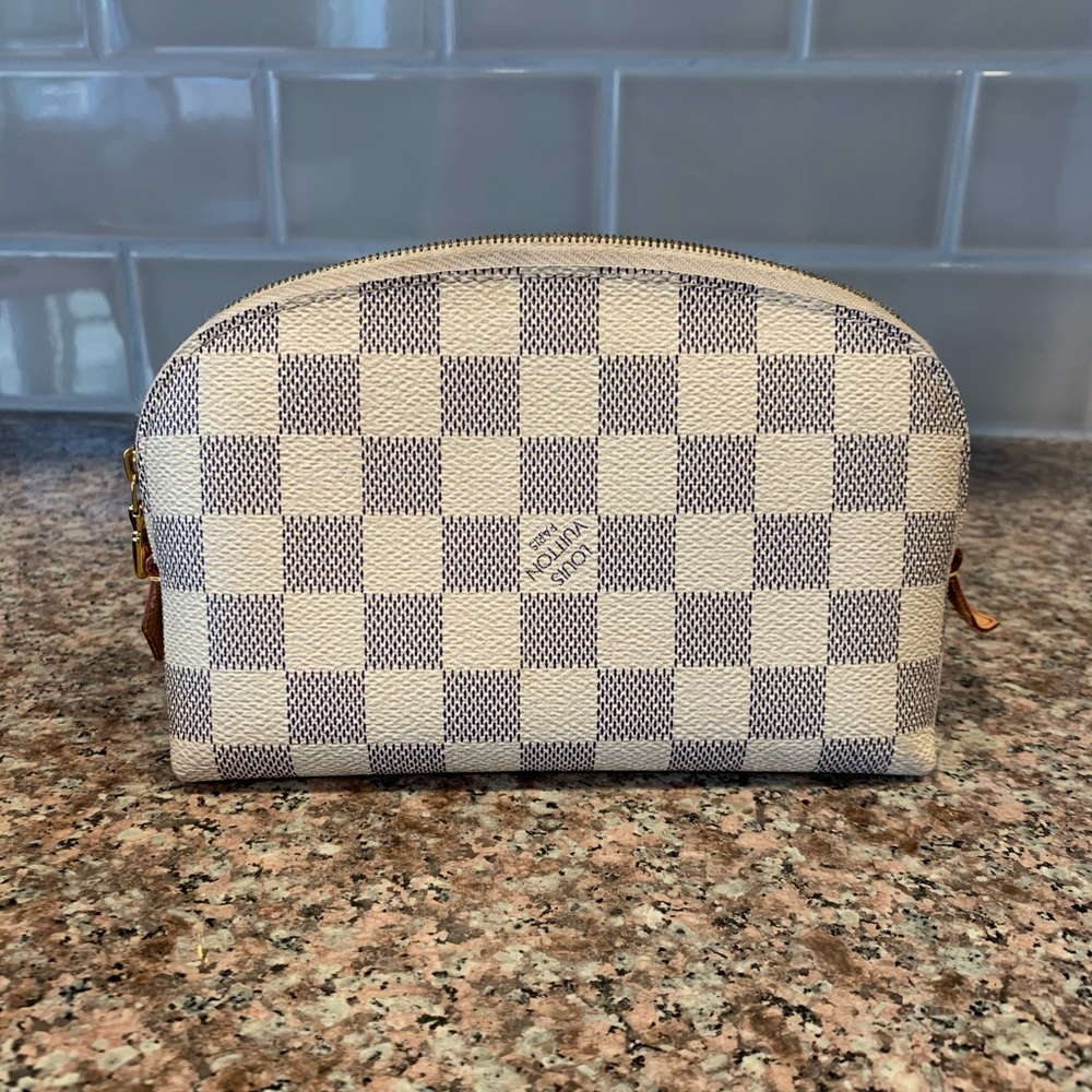 Luis Vuitton cosmetic case